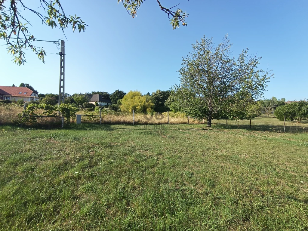 Eladó építési telek, Révfülöp, Révfülöp