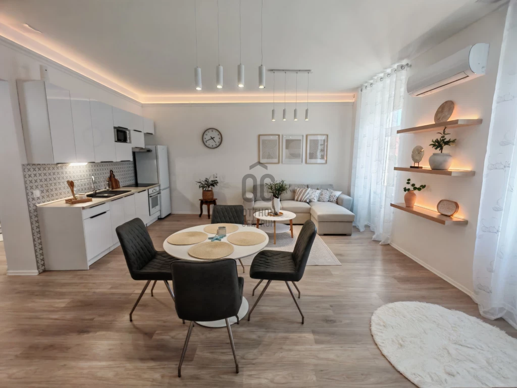 Eladó téglalakás, Keszthely, Belváros