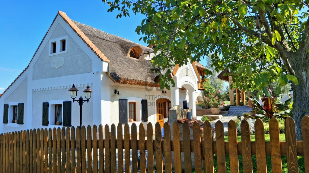 Eladó üdülő, nyaraló, Csopak, Csopak
