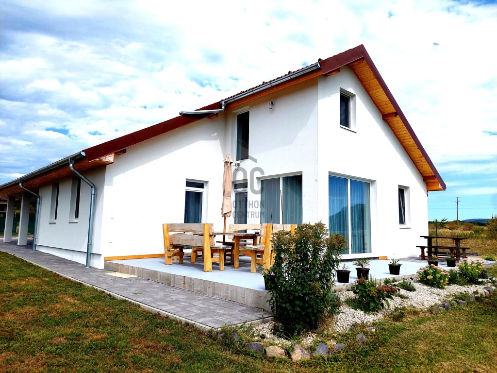 Eladó családi ház, Tapolca, Barackos