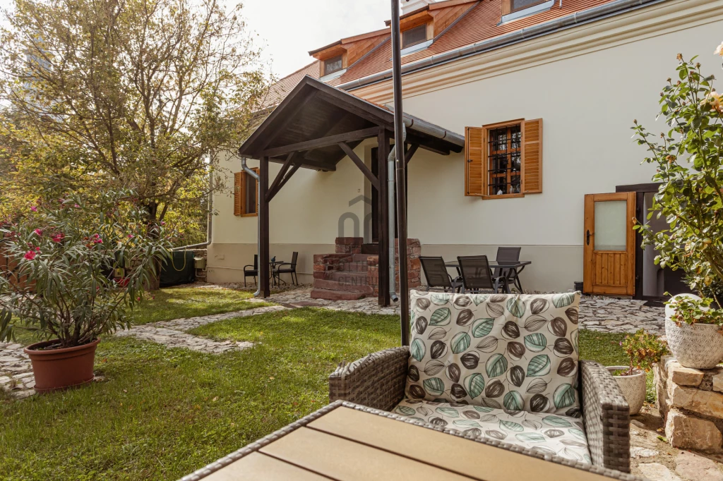 Eladó családi ház, Köveskál, Köveskál