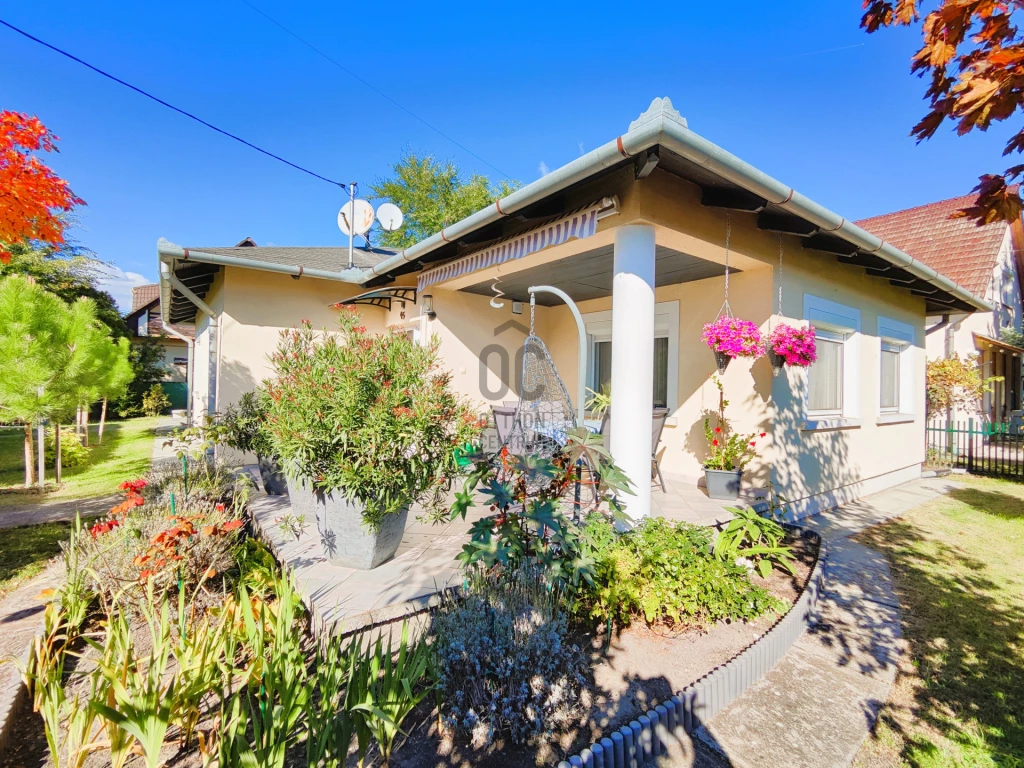 Eladó családi ház, Balatonfenyves, Balatonfenyves