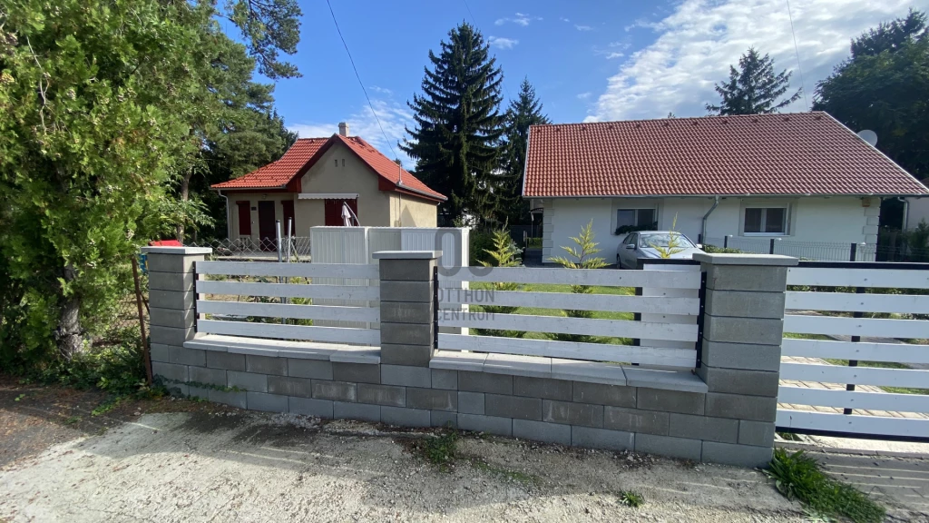 Eladó üdülő, nyaraló, Balatonfenyves, Balatonfenyves