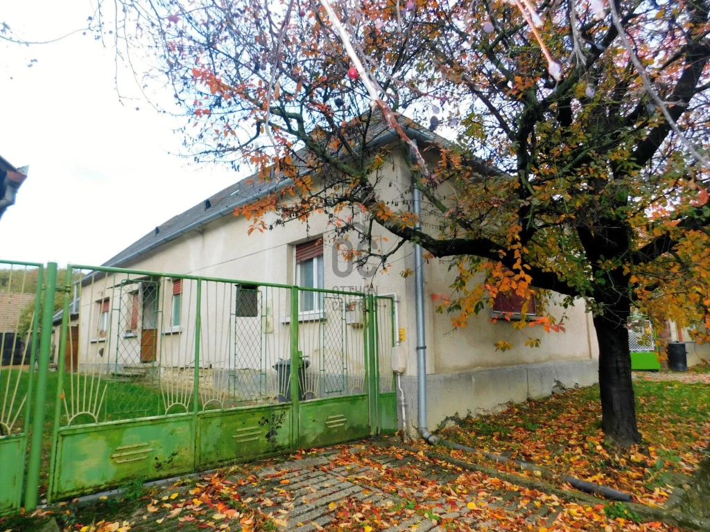 Eladó családi ház, Balatoncsicsó, Balatoncsicsó