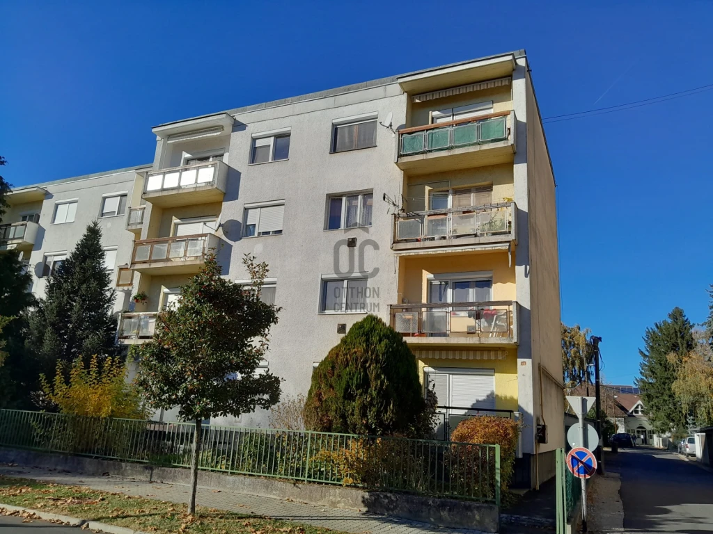 Eladó téglalakás, Hévíz, Hévíz