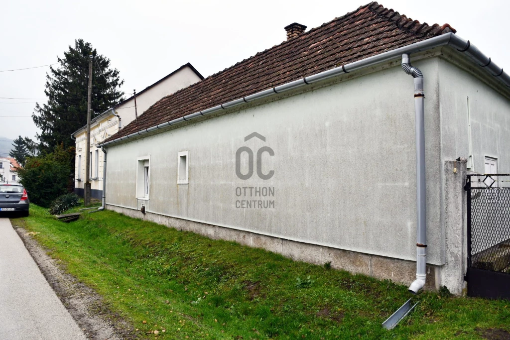 Eladó családi ház, Tapolca, Diszel