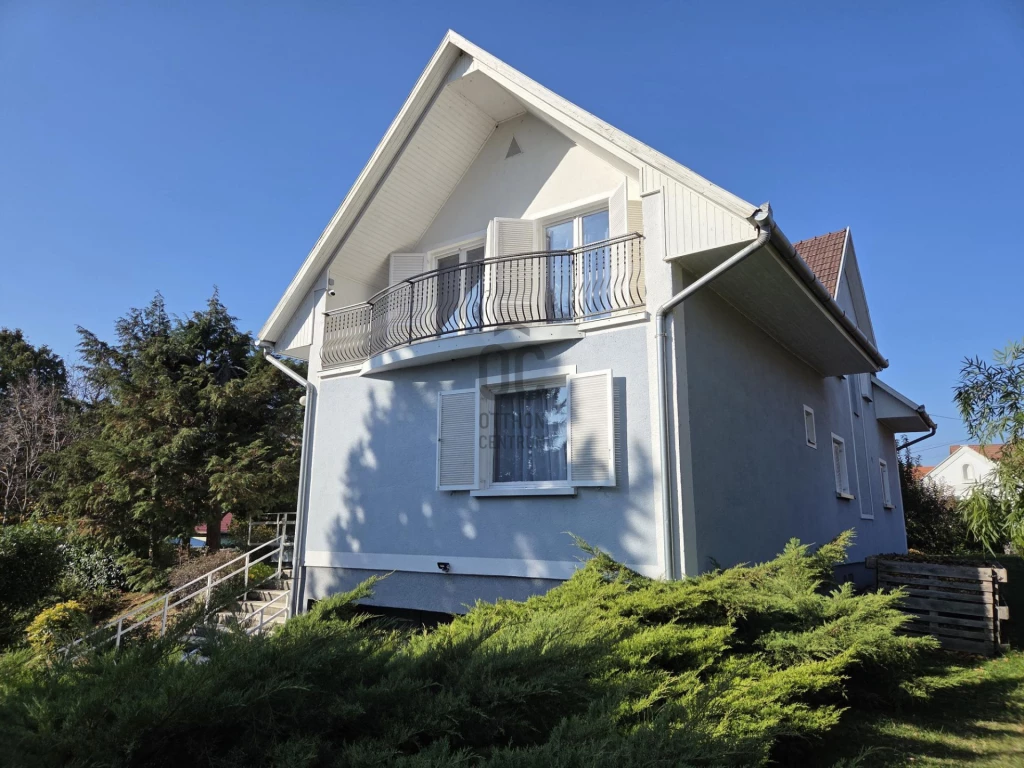 Eladó családi ház, Ábrahámhegy, Ábrahámhegy