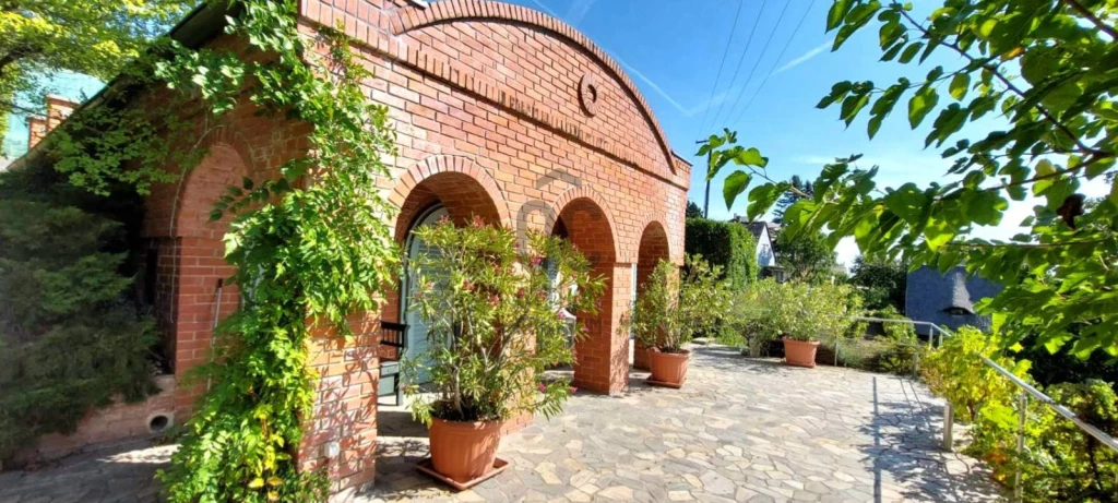 Eladó üdülő, nyaraló, Badacsonytomaj, Badacsonytomaj