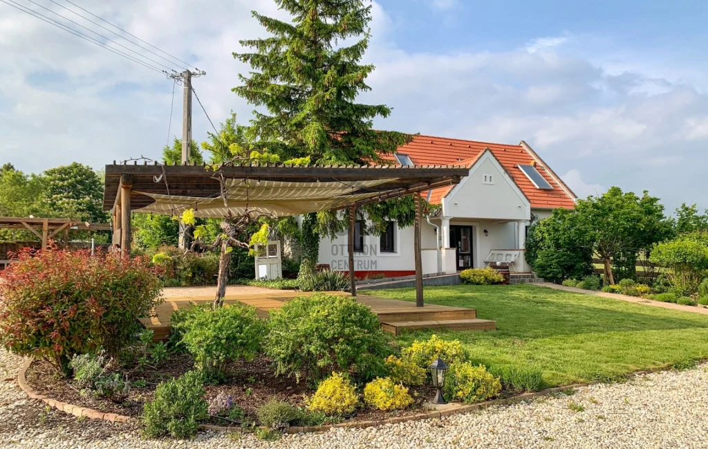 Eladó családi ház, Köveskál, Köveskál