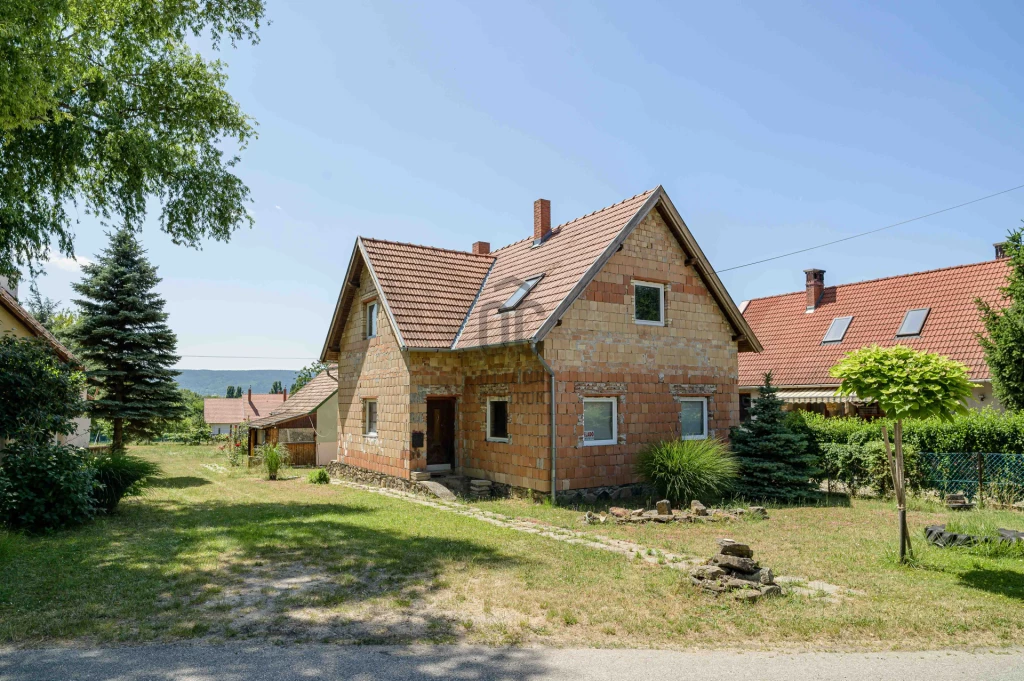 Eladó családi ház, Hegymagas, Hegymagas