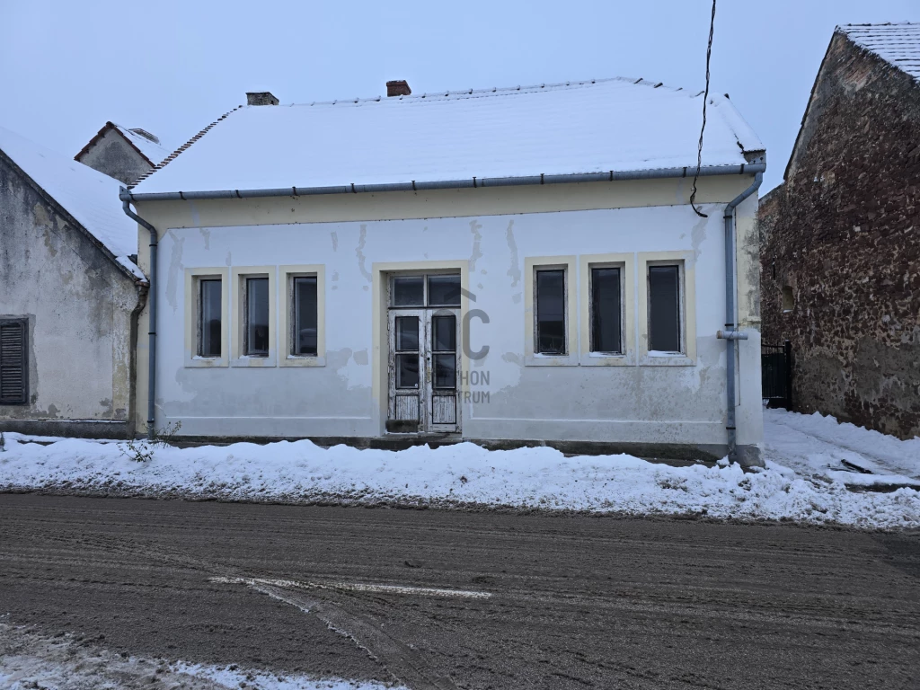 Eladó üzlet, Kővágóörs, Kővágóörs