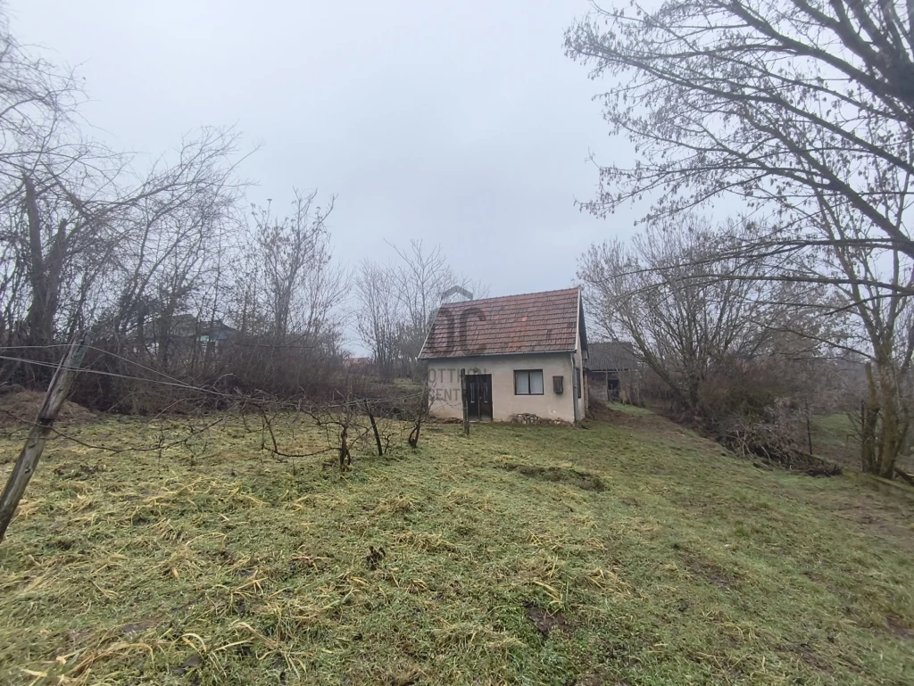Eladó üdülő, nyaraló, Balatonszárszó, Balatonszárszó