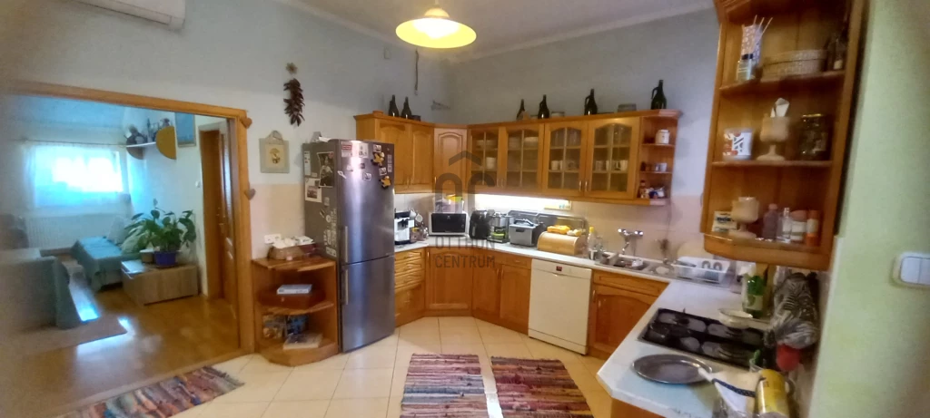 Eladó téglalakás, Tapolca, Belváros