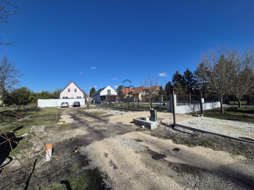 Eladó építési telek, Keszthely, Zámor