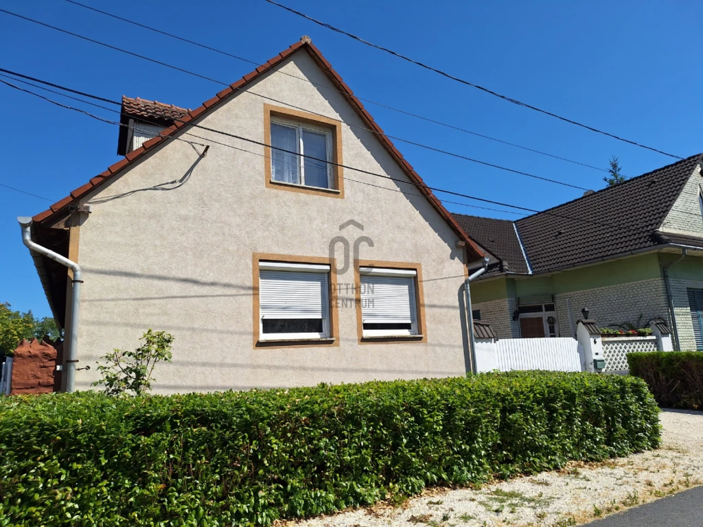 Eladó családi ház, Tapolca, Déli városrész