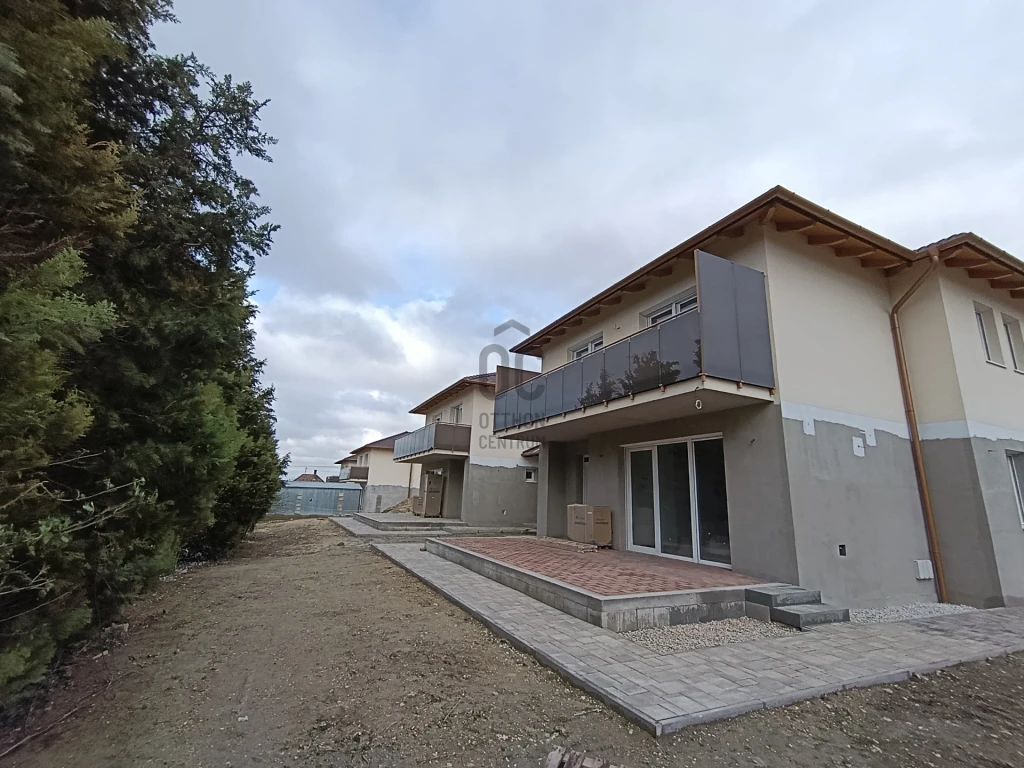 Eladó ikerház, Keszthely, Kertváros