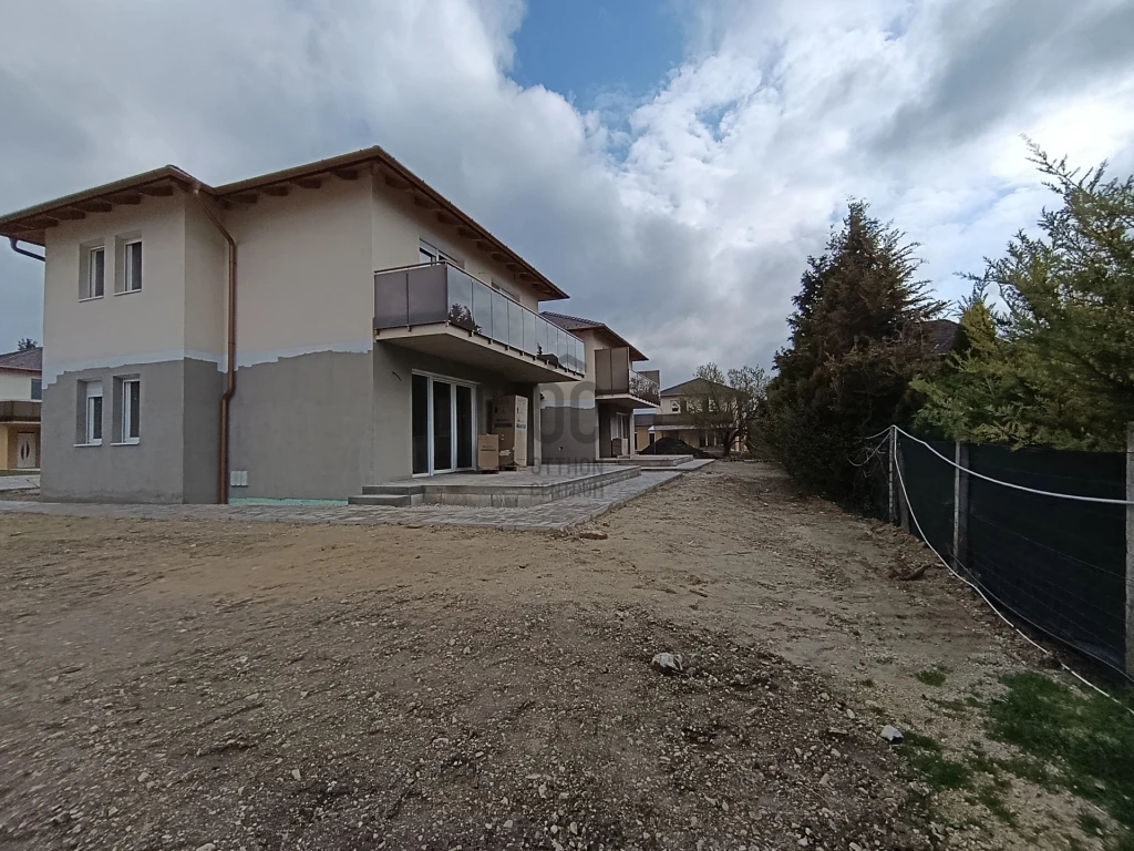 Eladó ikerház, Keszthely, Kertváros