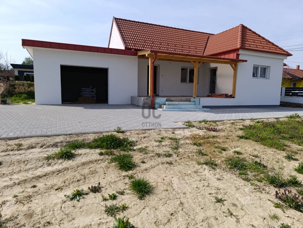 Eladó családi ház, Karmacs, Karmacs