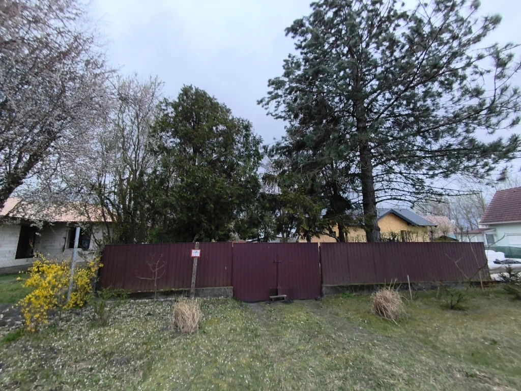 Eladó üdülő, nyaraló, Balatonfenyves, Balatonfenyves