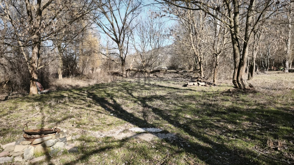 Eladó külterületi telek, Badacsonytördemic, Badacsonytördemic