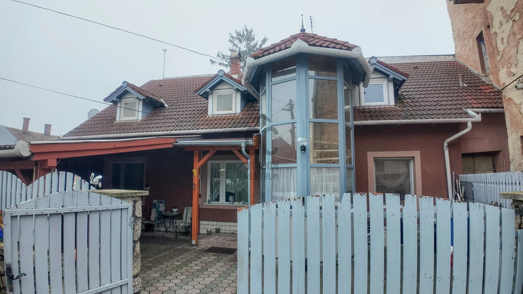 Eladó családi ház, Tapolca, Belváros