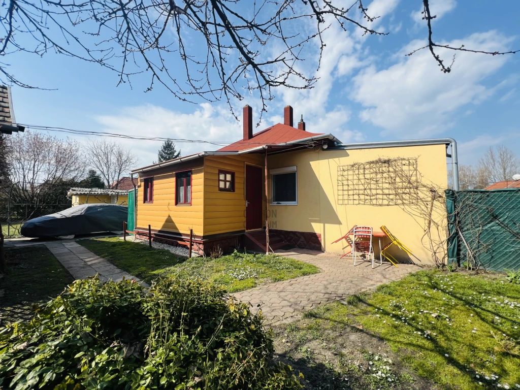 Eladó üdülő, nyaraló, Balatonföldvár, Balatonföldvár