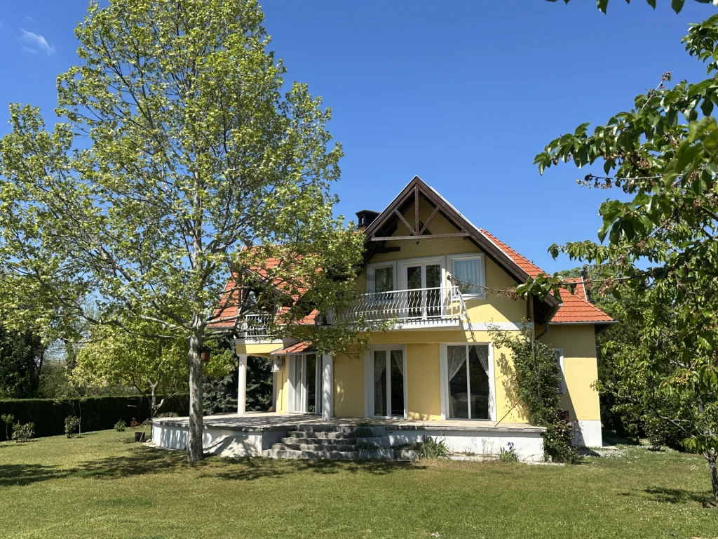 Eladó családi ház, Révfülöp, Révfülöp