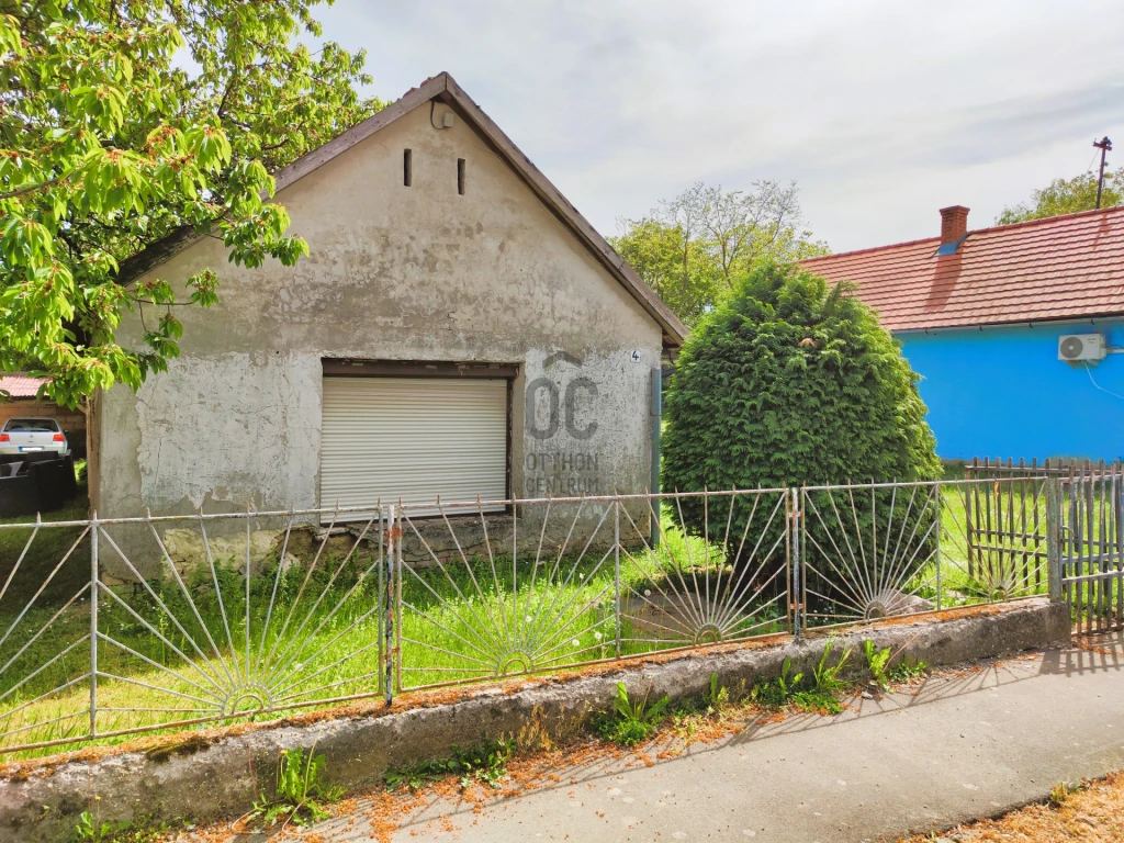 Eladó családi ház, Orosztony, Orosztony