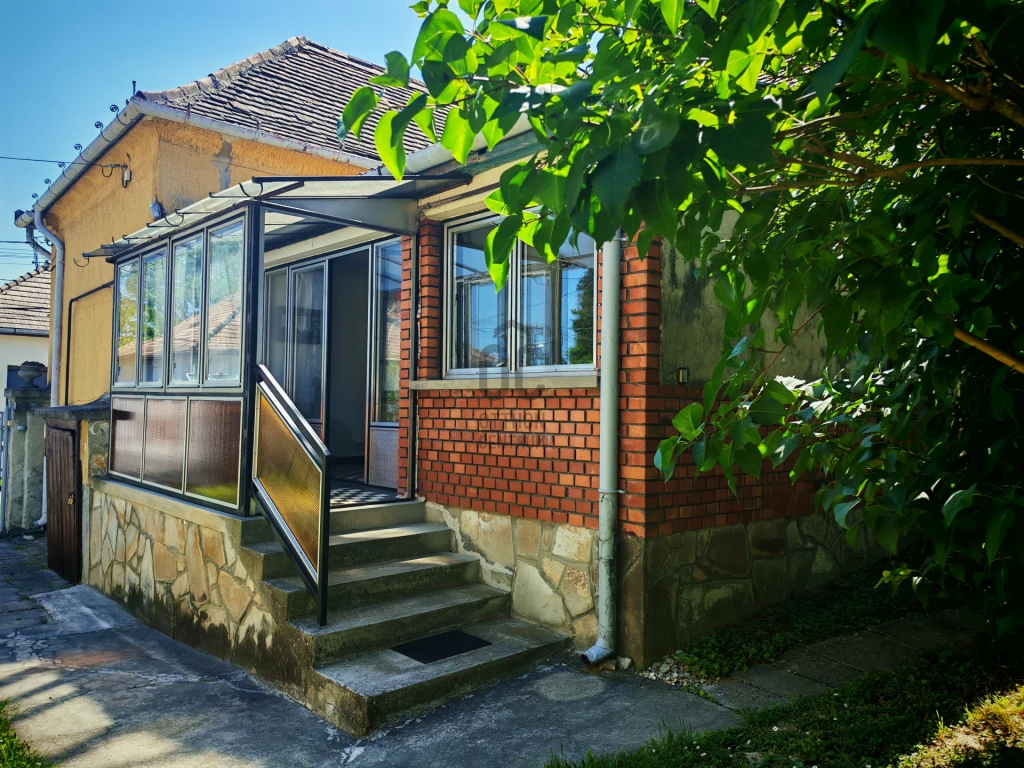 Eladó családi ház, Keszthely, Zámor