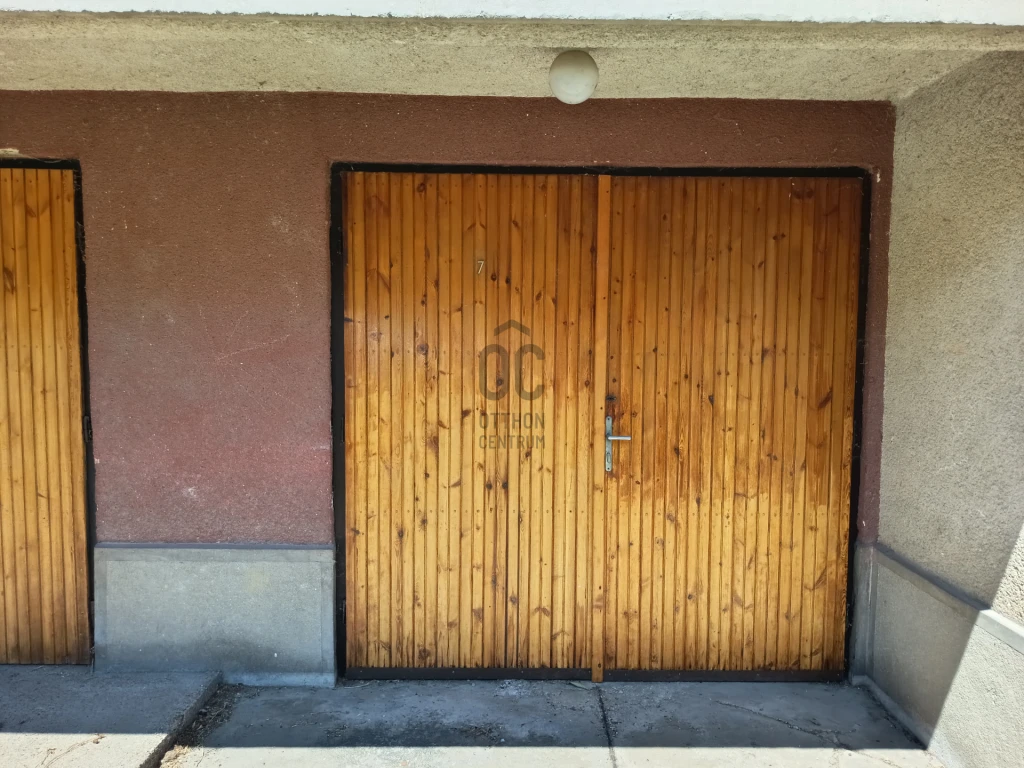 Eladó egyedi garázs, Keszthely, Nyugati városrész