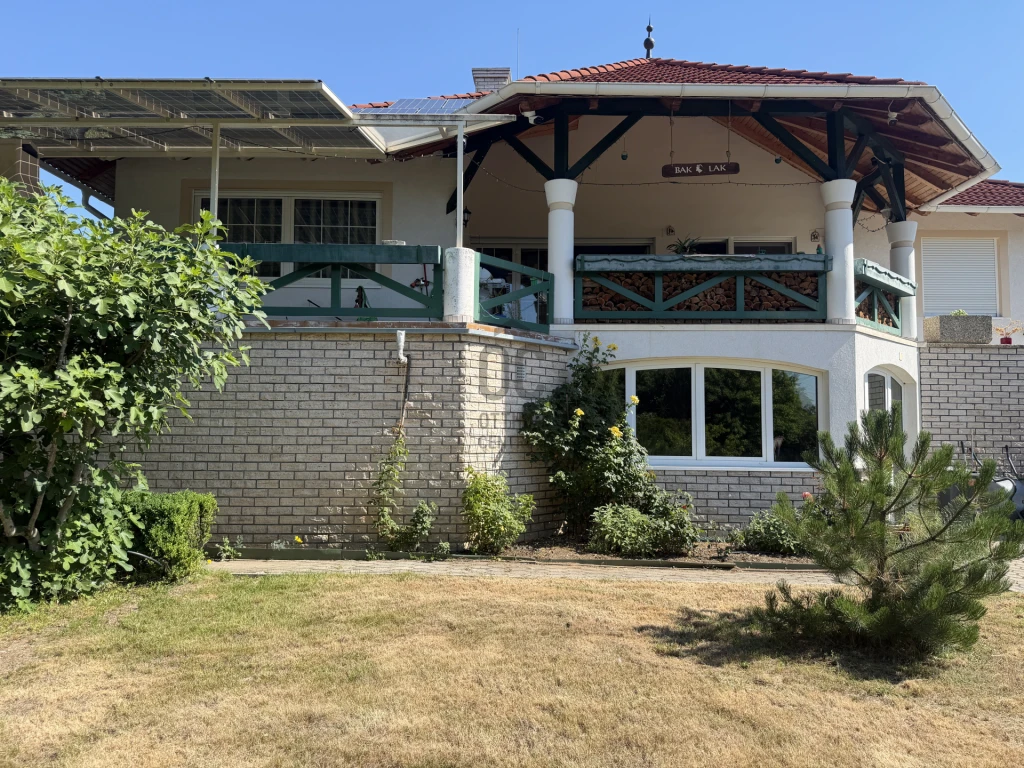 Eladó családi ház, Vonyarcvashegy, Vonyarcvashegy