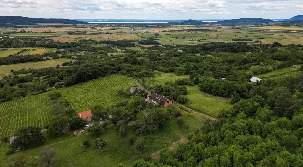 c3-1-name c2-63-name, Köveskál, Köveskál