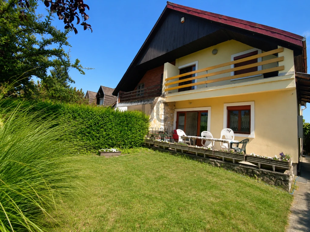 Eladó üdülő, nyaraló, Balatonboglár, Balatonboglár