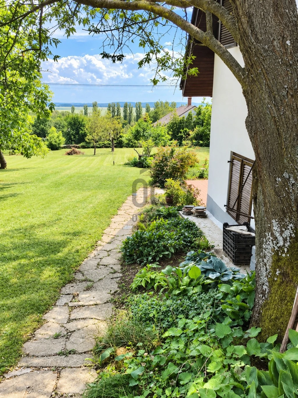 Eladó üdülő, nyaraló, Ábrahámhegy, Ábrahámhegy