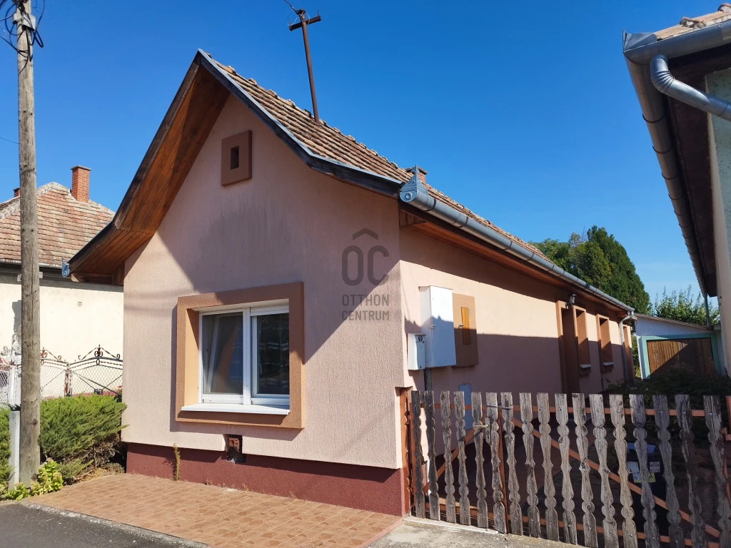 Eladó családi ház, Balatonújlak, Balatonújlak
