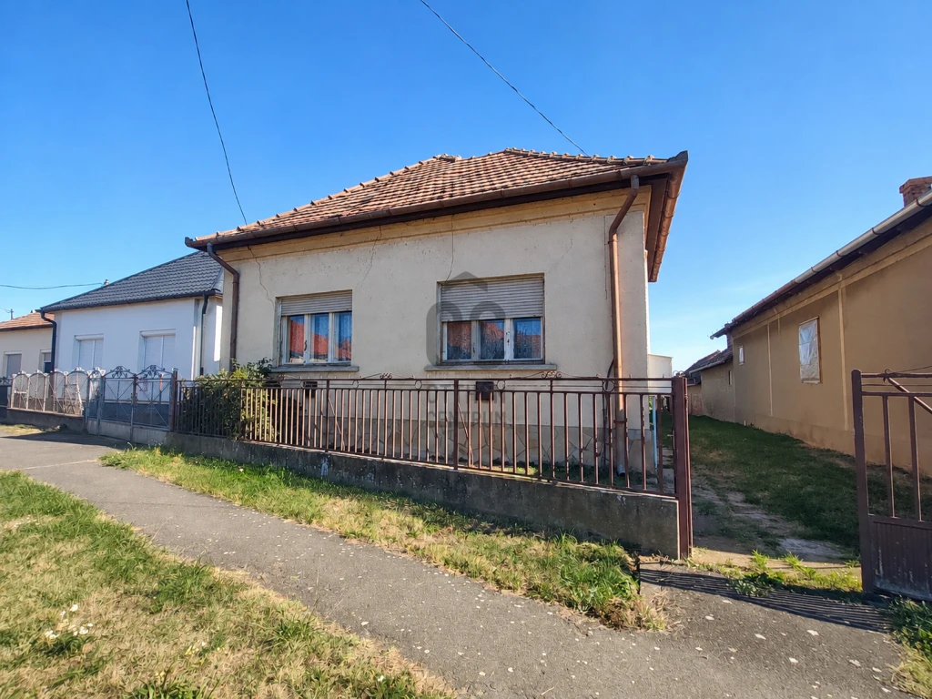 Eladó családi ház, Balatonújlak, Balatonújlak