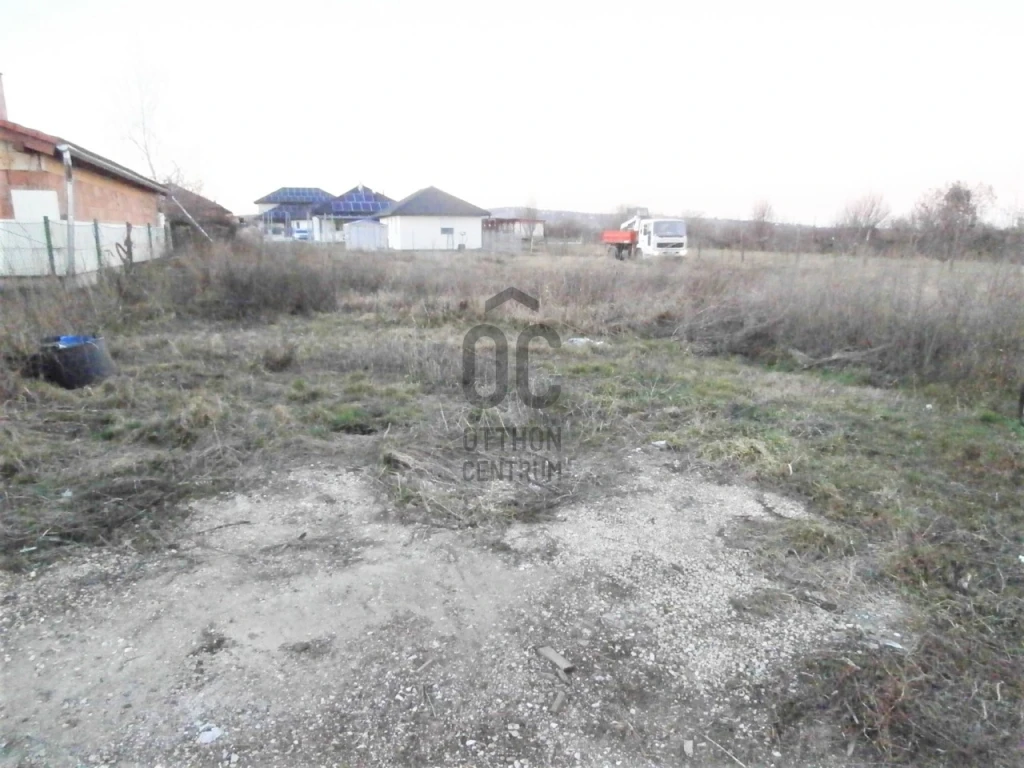 c3-1-name c2-50-name, Kápolnásnyék, Kápolnásnyék