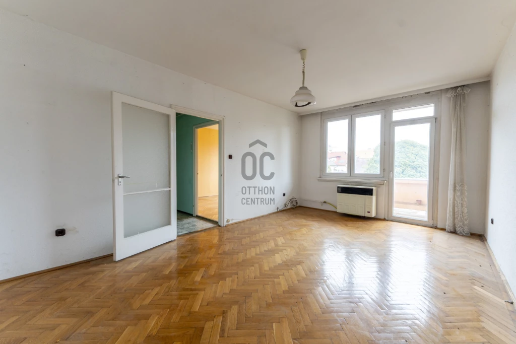 Eladó téglalakás, Székesfehérvár, Belváros és környéke