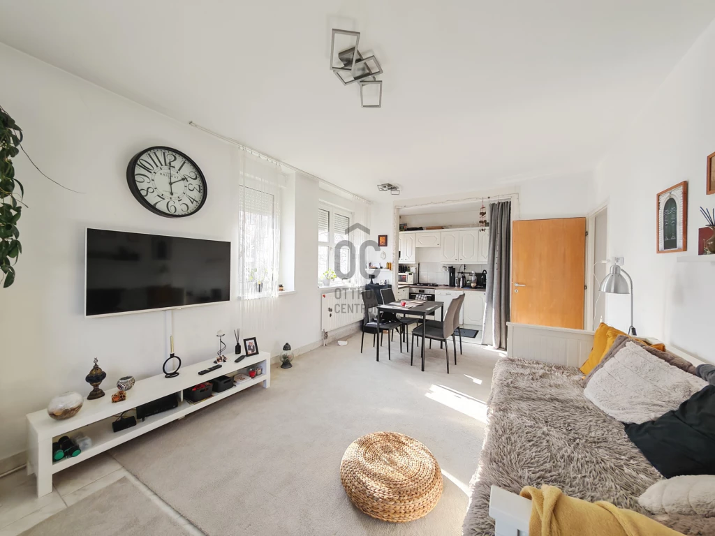c3-1-name c2-19-name, Székesfehérvár, Palotaváros