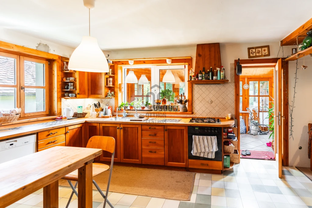 c3-1-name c2-1-name, Bodajk, Bodajk