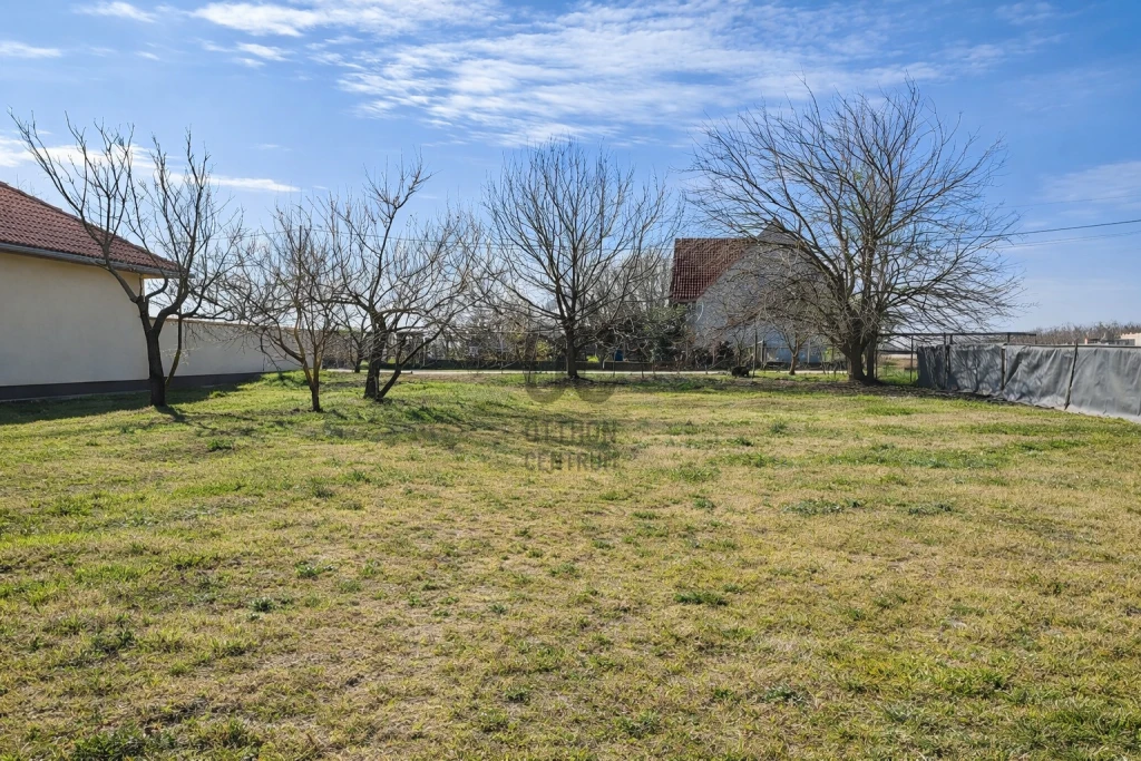 Eladó építési telek, Úrhida, Úrhida
