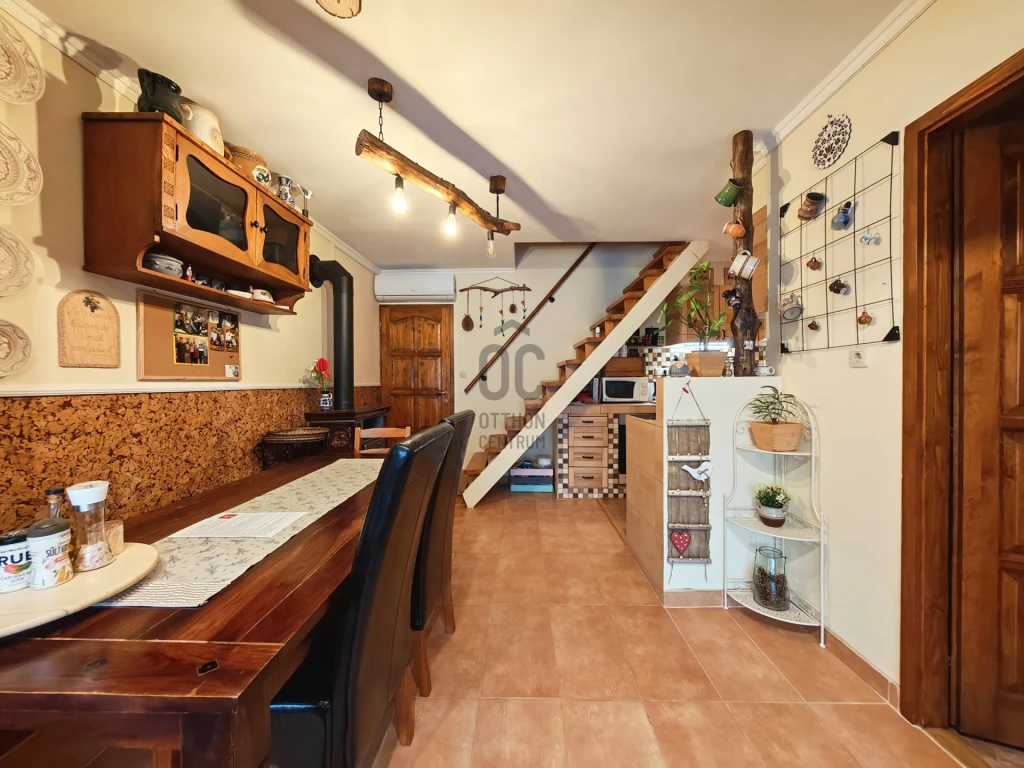 c3-1-name c2-2-name, Velence, Velence-Újtelep