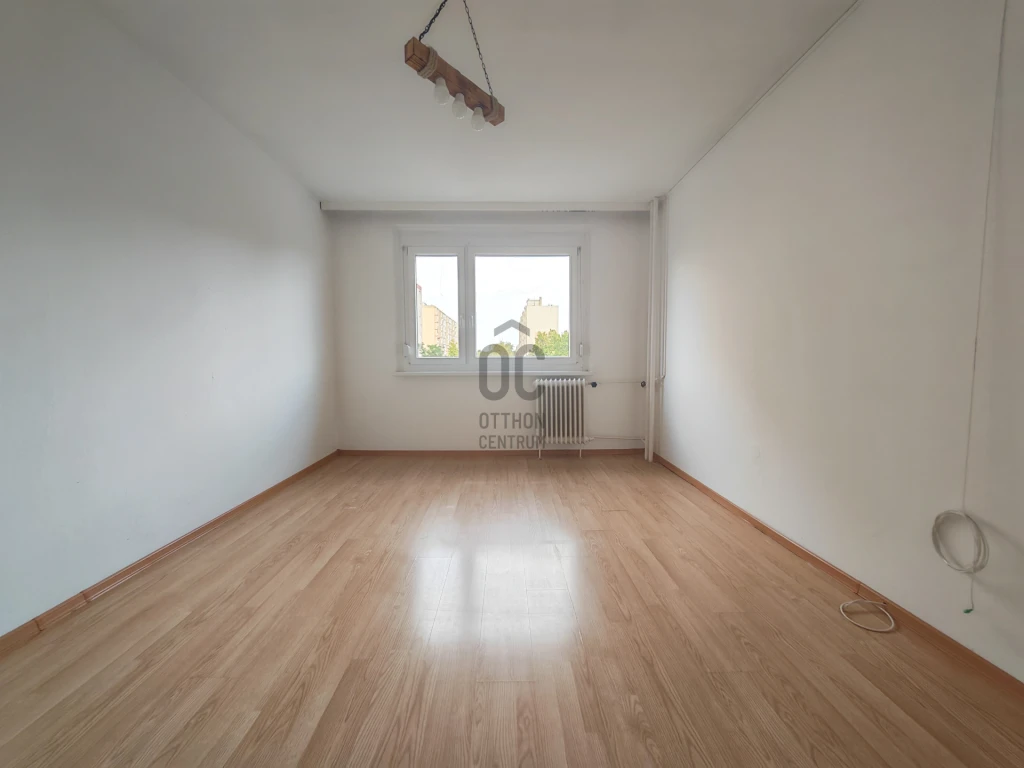 Kiadó panellakás, Székesfehérvár, Belváros és környéke