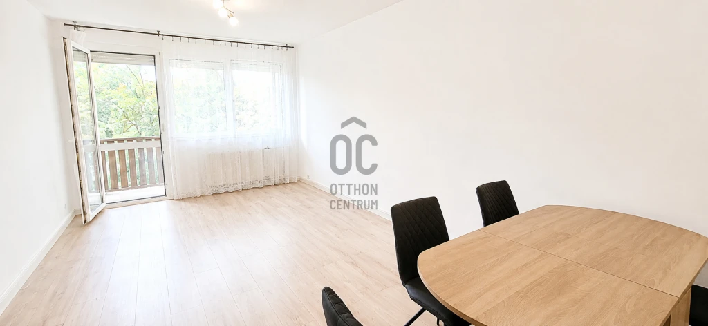 Eladó panellakás, Székesfehérvár, Köfém Lakótelep