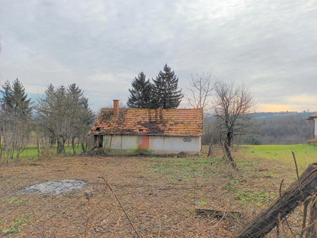 Eladó üdülő, nyaraló, Lakhegy, Lakhegy