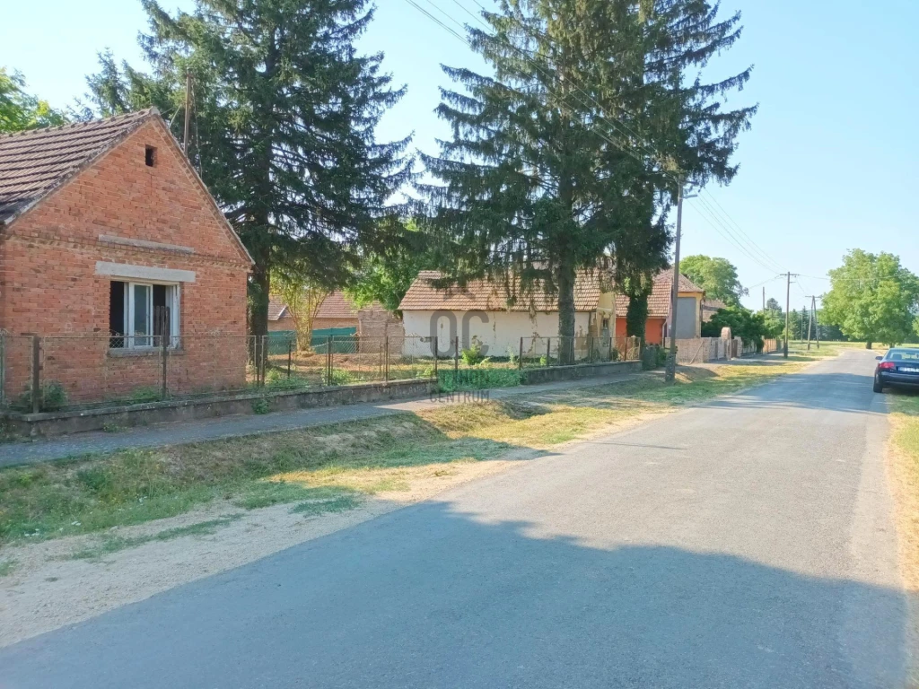 Eladó családi ház, Orosztony, Orosztony