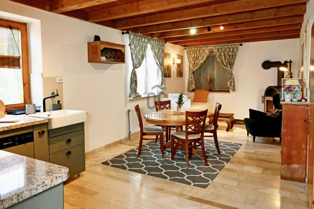 c3-1-name c2-1-name, Kehidakustány, Kehidakustány