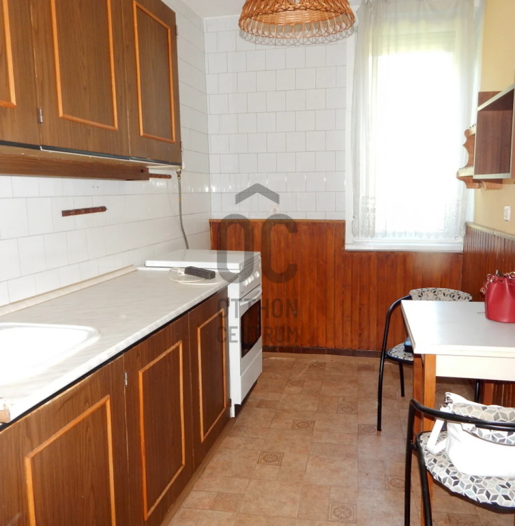 Eladó téglalakás, Zalaegerszeg, Landorhegy