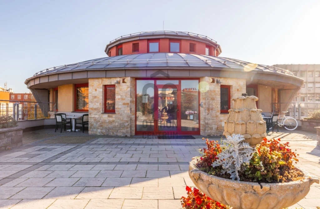 Eladó hotel, panzió, Zalaegerszeg, Belváros