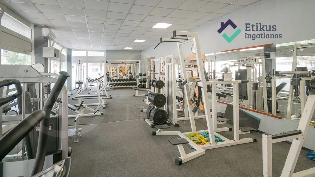 Befektetési Lehetőség Miskolcon: 296 m2-es, Két Szintes Ingatlan, Jelenleg Fitneszterem, Akár Bérlővel Együtt!